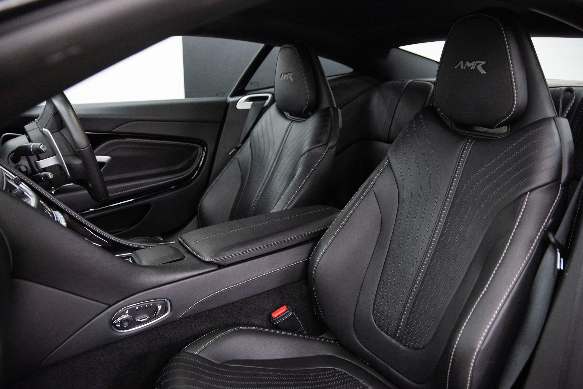 USED 2019 19 ASTON MARTIN DB11 5.2 AMR V12 