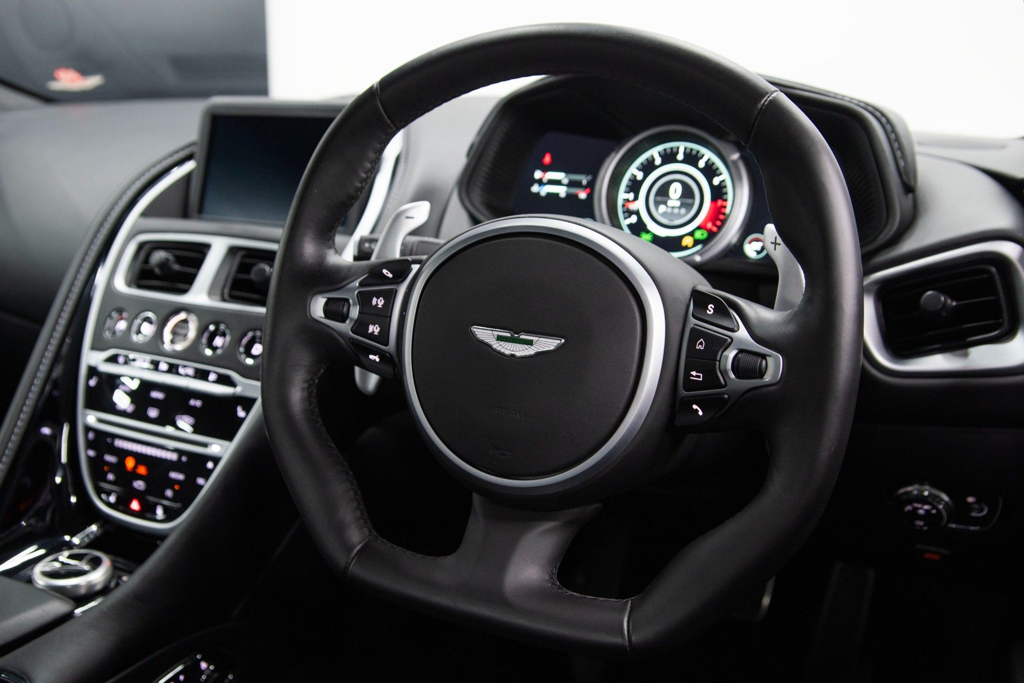USED 2019 19 ASTON MARTIN DB11 5.2 AMR V12 