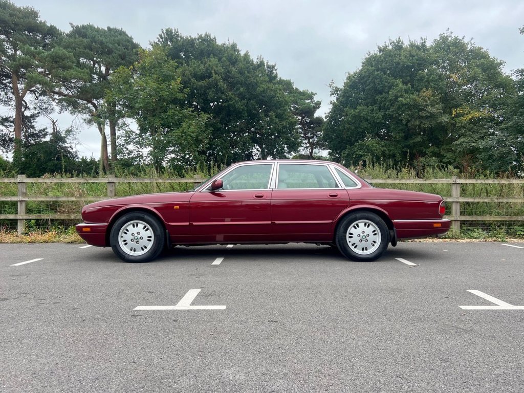 USED 1996 P JAGUAR XJ SOVEREIGN // 4d // 3200 216 BHP // px swap 