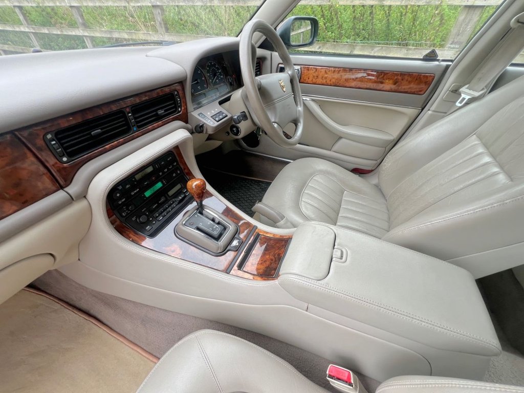 USED 1996 P JAGUAR XJ SOVEREIGN // 4d // 3200 216 BHP // px swap 