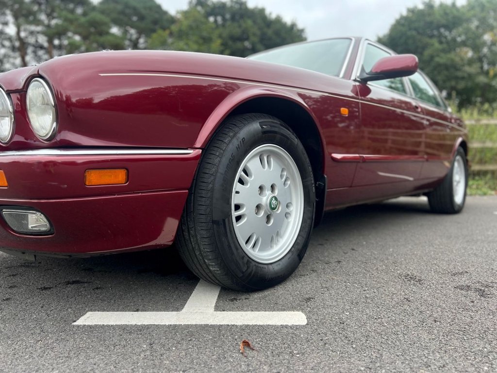 USED 1996 P JAGUAR XJ SOVEREIGN // 4d // 3200 216 BHP // px swap 