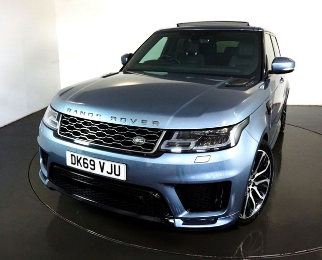 2019 69 Land Rover Range Rover Sport 3.0 SDV6 HSE DYNAMIC 5d 306 BHP-2 FORMER KEEPERS-FINISHED IN BYRON BLUE METALLIC WITH BLACK LEATHER UPHOLSTERY-SLIDING PANORAMIC SUNROOF-HEATED SEATS-BLUETOOTH-CRUISE CONTROL-SATNAV-PARKING SENSORS-REVERSE CAMERA-DAB RADIO-ELECTRIC FOLDING MIRRORS-DUAL CLIMATE CONTROL-APPLE CAR PLAY-21