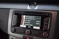 USED 2013 63 VOLKSWAGEN PASSAT 2.0 HIGHLINE TDI BLUEMOTION TECHNOLOGY 5d 139 BHP FVSH-F/RPARK-NAV-BTOOTH-USBAUX