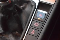 USED 2013 63 VOLKSWAGEN PASSAT 2.0 HIGHLINE TDI BLUEMOTION TECHNOLOGY 5d 139 BHP FVSH-F/RPARK-NAV-BTOOTH-USBAUX