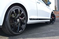 USED 2017 G VOLKSWAGEN GOLF 2.0 GTI CLUBSPORT EDITION 40 DSG 3d 261 BHP DCC / LEATHER / DYNAUDIO