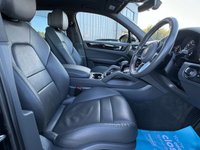 USED 2019 69 PORSCHE CAYENNE 3.0 V6 5d 456 BHP 20"ALLOYS*PAN-ROOF*CAMERA*F.P.S.H