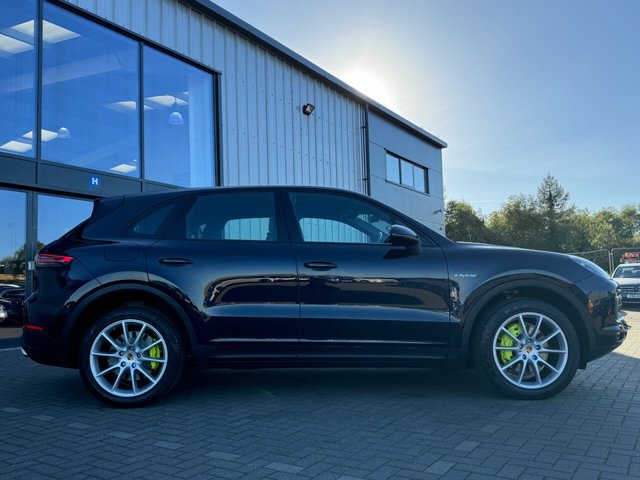 2019 PORSCHE CAYENNE 3.0 V6 5d 456 BHP - Photo 7