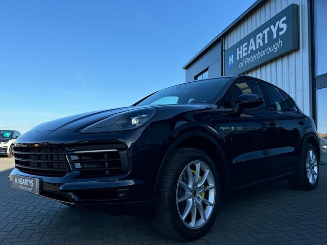 2019 PORSCHE CAYENNE 3.0 V6 5d 456 BHP - Photo 4