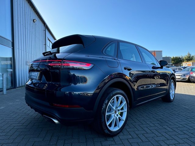 2019 PORSCHE CAYENNE 3.0 V6 5d 456 BHP - Photo 9
