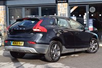 USED 2015 65 VOLVO V40 2.0 D2 CROSS COUNTRY LUX 5d 118 BHP We At Radley Motor Company, Are Proud  To Offer You This 2015 (65) Volvo V40 Cross Country 2.0 D2 Lux Euro 6 (s/s) 5dr Having Covered 129000 miles.