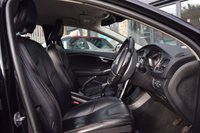 USED 2015 65 VOLVO V40 2.0 D2 CROSS COUNTRY LUX 5d 118 BHP We At Radley Motor Company, Are Proud  To Offer You This 2015 (65) Volvo V40 Cross Country 2.0 D2 Lux Euro 6 (s/s) 5dr Having Covered 129000 miles.