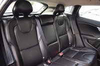 USED 2015 65 VOLVO V40 2.0 D2 CROSS COUNTRY LUX 5d 118 BHP We At Radley Motor Company, Are Proud  To Offer You This 2015 (65) Volvo V40 Cross Country 2.0 D2 Lux Euro 6 (s/s) 5dr Having Covered 129000 miles.