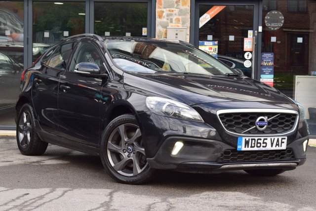 2015 65 Volvo V40 2.0 D2 CROSS COUNTRY LUX 5d 118 BHP