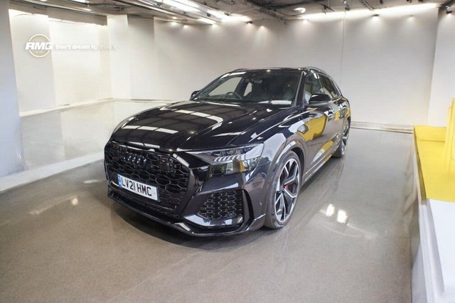 View our AUDI Q8