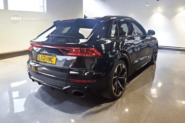 View our AUDI Q8