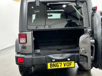 USED 2017 67 JEEP WRANGLER 3.6 V6 RUBICON RECON 2d 280 BHP 280 BHP V6 PETROL