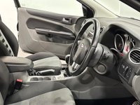 USED 2010 60 FORD FOCUS 1.8 ZETEC S S/S 3d 124 BHP Apple play
