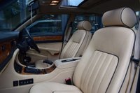 USED 1989 G DAIMLER SOVEREIGN 4.0 4.0 4d 235 BHP NO WARRANTY WITH ALL CLASSIC CARS