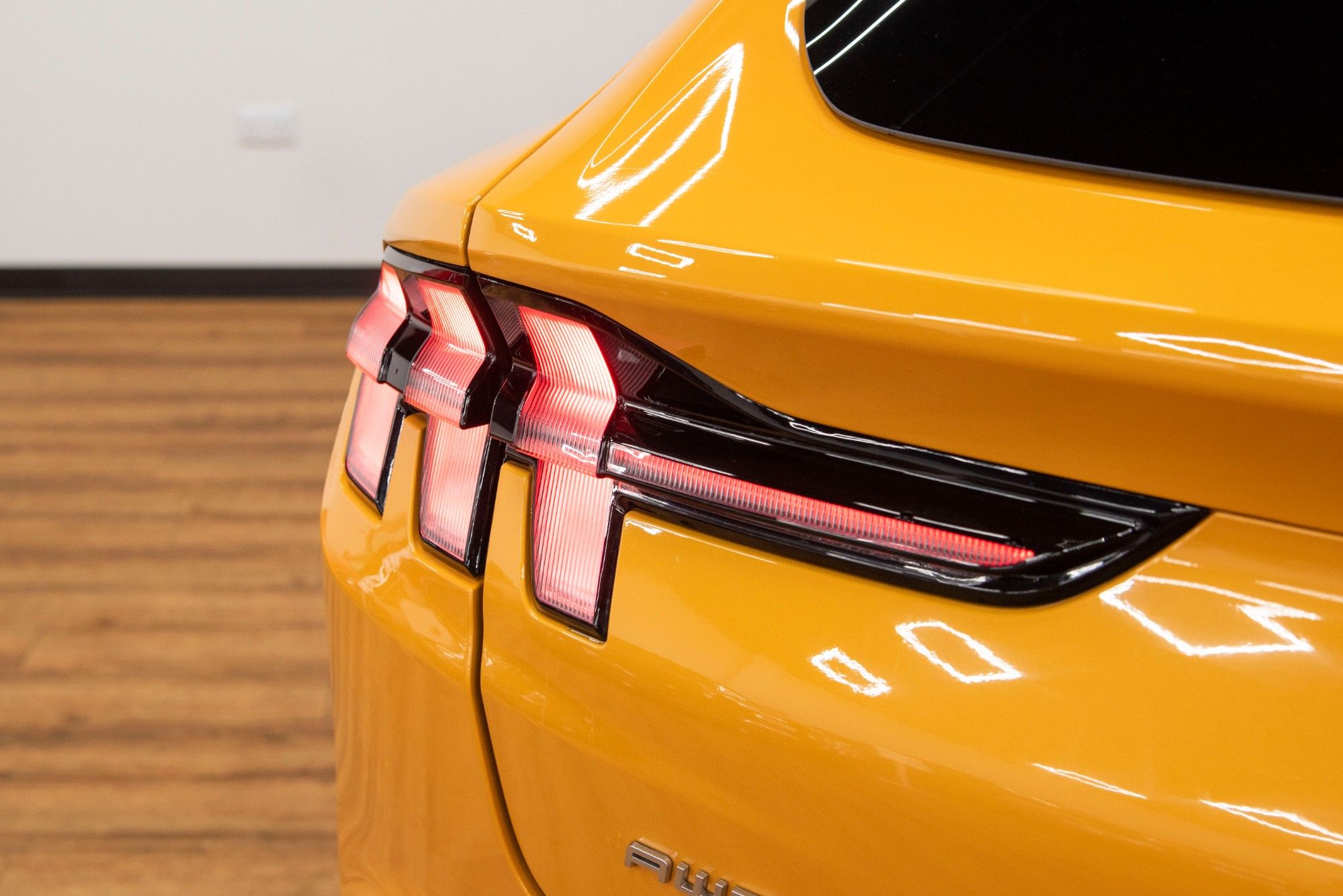 USED FORD MUSTANG MACH-E 
