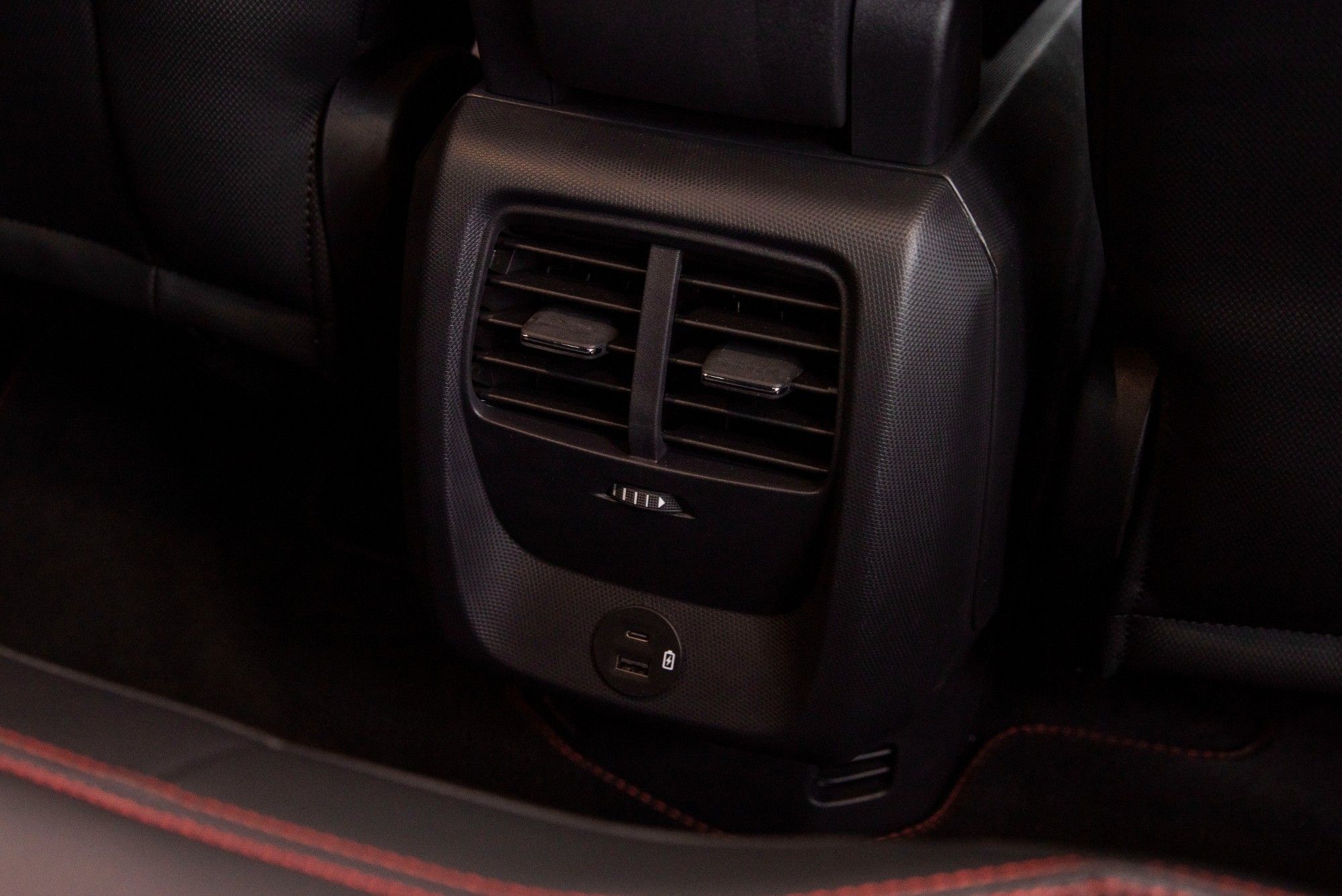 USED FORD MUSTANG MACH-E 
