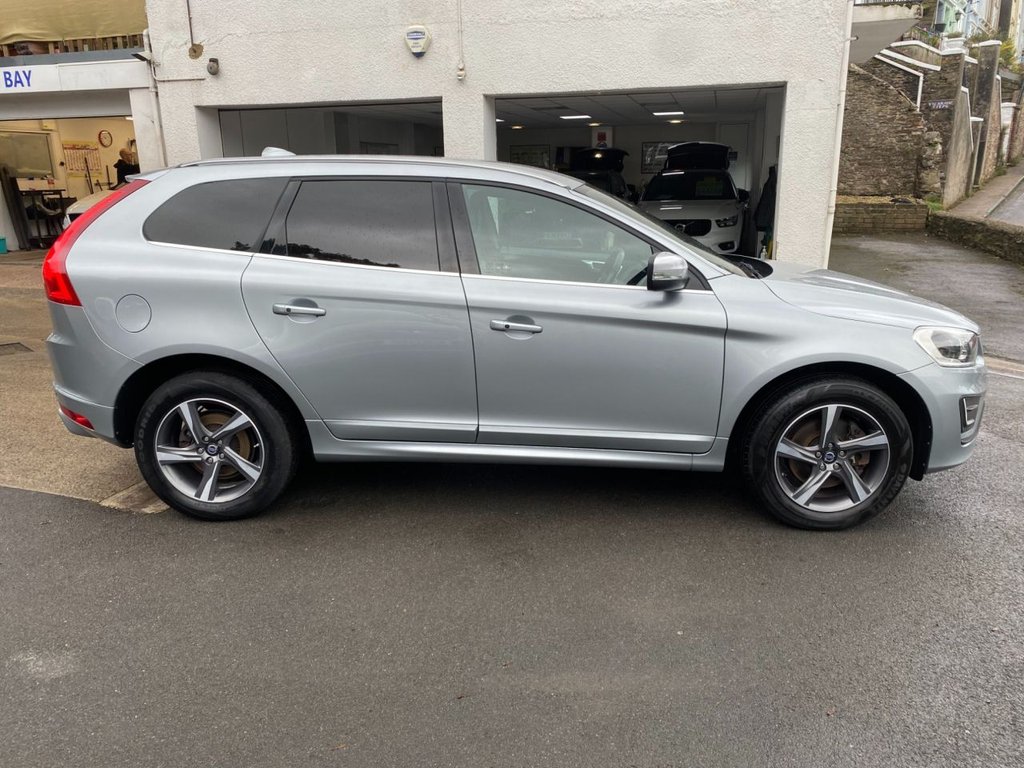 USED 2014 64 VOLVO XC60 2.4 D4 R-DESIGN LUX NAV AWD 5d 178 BHP GREAT SPECIFICATION R DESIGN XC60