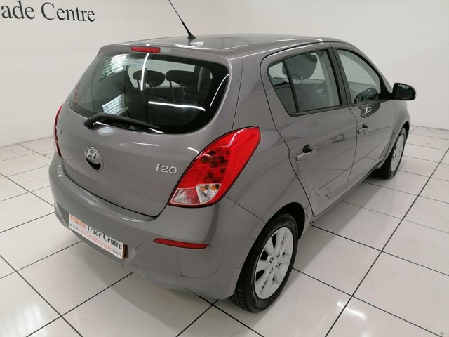 2014 HYUNDAI I20 - Photo 10