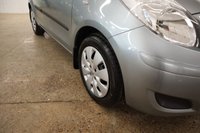 USED 2009 09 TOYOTA YARIS 1.3 TR VVT-I 5d 99 BHP STUNNING CONDITION WITH VERY LOW MILES