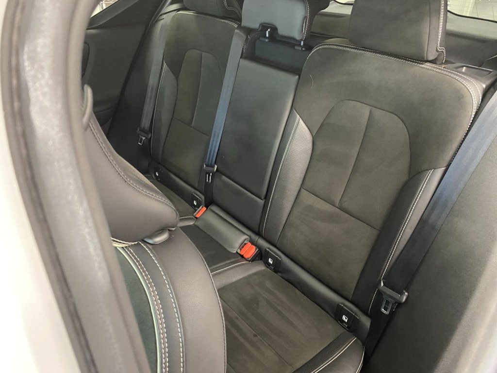 USED 2018 18 VOLVO XC40 2.0 T5 FIRST EDITION AWD 5d 247 BHP FIRST EDITION FULL HISTORY
