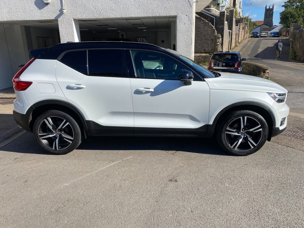 USED 2018 18 VOLVO XC40 2.0 T5 FIRST EDITION AWD 5d 247 BHP FIRST EDITION FULL HISTORY