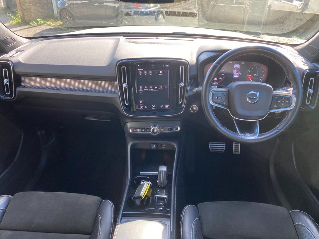USED 2018 18 VOLVO XC40 2.0 T5 FIRST EDITION AWD 5d 247 BHP FIRST EDITION FULL HISTORY