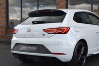 USED 2017 67 SEAT LEON 2.0 TDI FR TITANIUM TECHNOLOGY 3d 148 BHP APPLE CARPLAY / SAT NAV / FSH