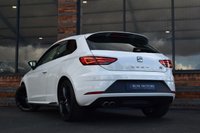 USED 2017 67 SEAT LEON 2.0 TDI FR TITANIUM TECHNOLOGY 3d 148 BHP APPLE CARPLAY / SAT NAV / FSH