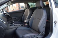 USED 2017 67 SEAT LEON 2.0 TDI FR TITANIUM TECHNOLOGY 3d 148 BHP APPLE CARPLAY / SAT NAV / FSH