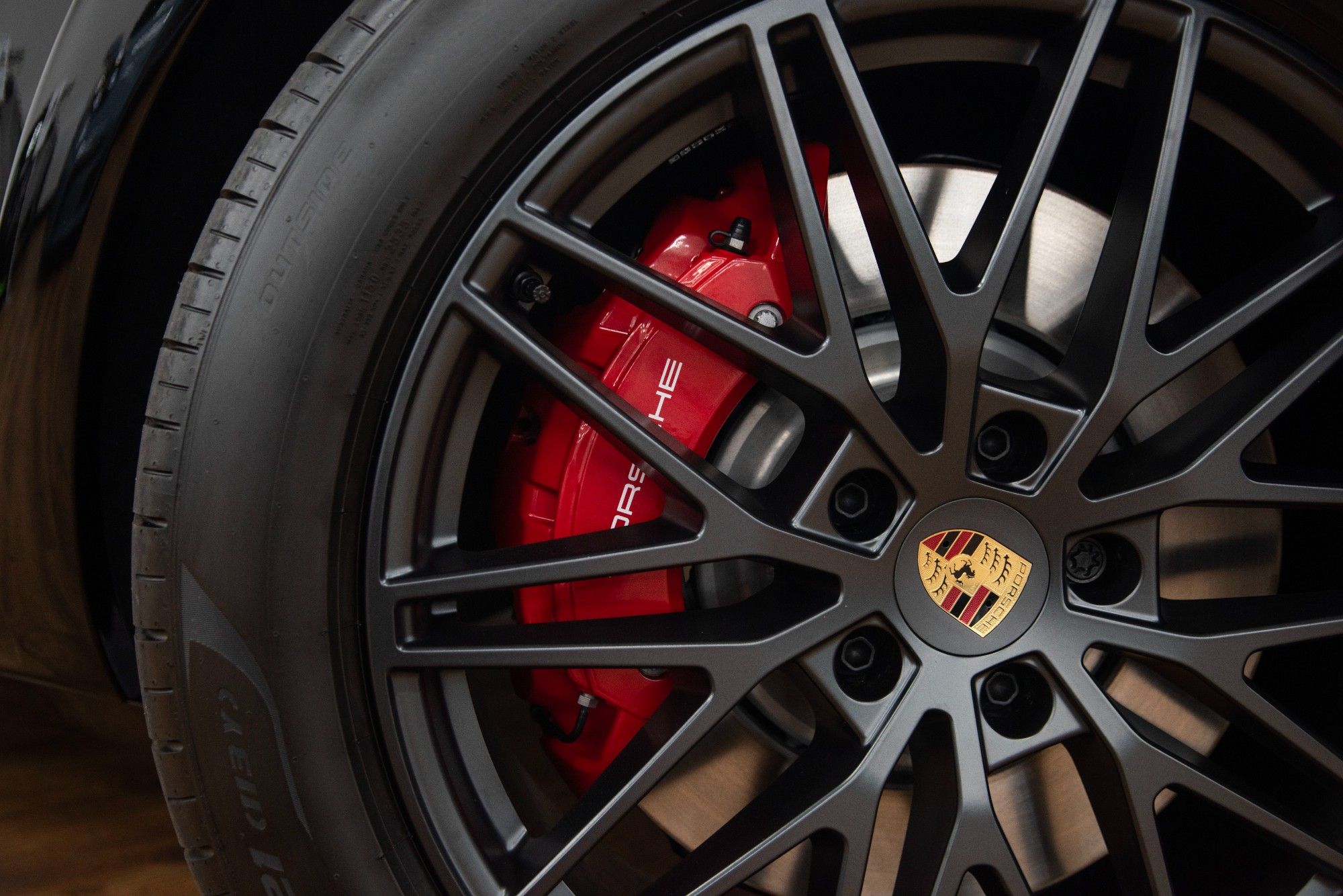 USED 2024 74 PORSCHE CAYENNE GTS 