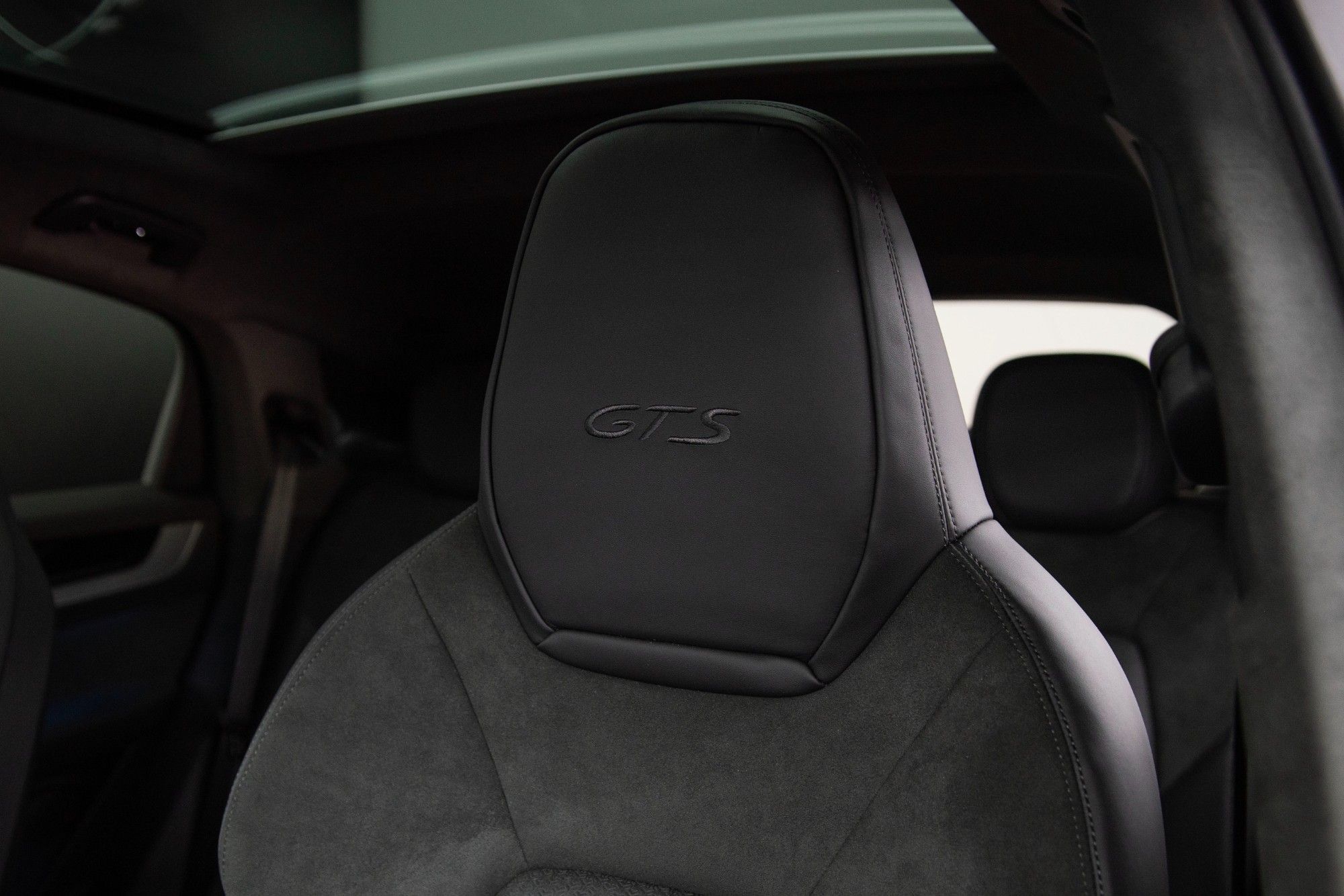 USED 2024 74 PORSCHE CAYENNE GTS 