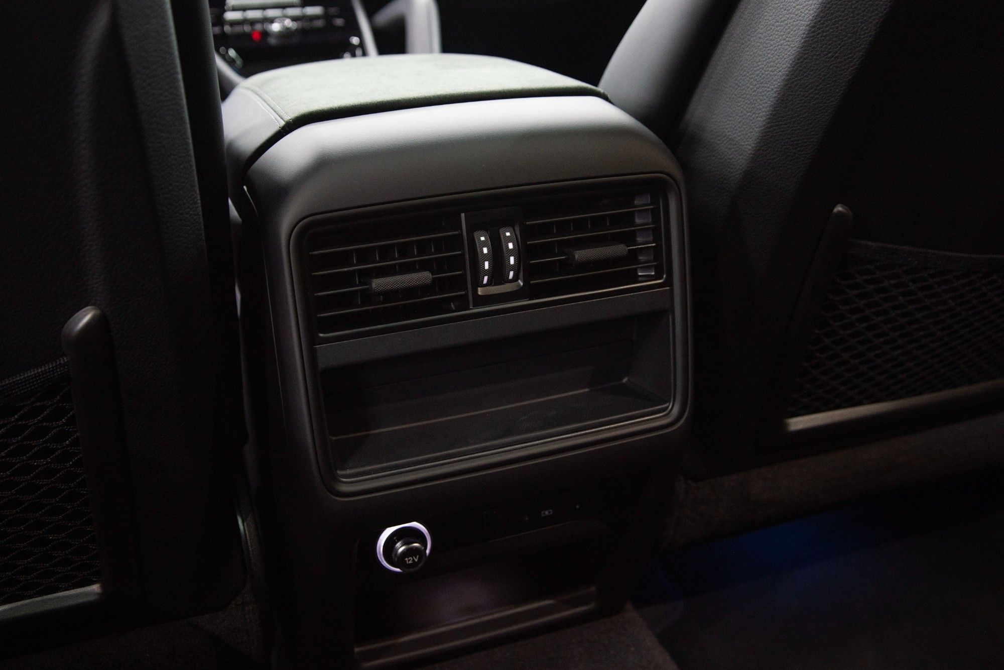 USED 2024 74 PORSCHE CAYENNE GTS 