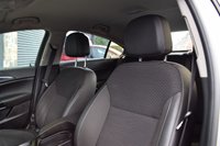 USED 2015 15 VAUXHALL INSIGNIA 2.0 TECH LINE CDTI ECOFLEX S/S 5d 138 BHP FSH-NAV-BTOOTH-RPARK-USB-AUX