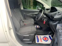 USED 2021 21 PEUGEOT PARTNER 1.5 BLUEHDI PROFESSIONAL L1 101 BHP 1.5 BLUE-HDi - 1 OWNER FROM BRAND NEW - 19,719 MILES ONLY - PANEL VAN - DOUBLE REAR DOORS - N/S SIDE SLIDING DOOR - PLY LINED REAR - BIG SAVING ON LIST PRICE WHEN NEW