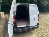 USED 2021 21 PEUGEOT PARTNER 1.5 BLUEHDI PROFESSIONAL L1 101 BHP 1.5 BLUE-HDi - 1 OWNER FROM BRAND NEW - 19,719 MILES ONLY - PANEL VAN - DOUBLE REAR DOORS - N/S SIDE SLIDING DOOR - PLY LINED REAR - BIG SAVING ON LIST PRICE WHEN NEW