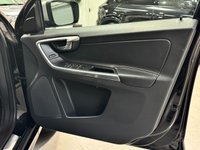 USED 2015 65 VOLVO XC60 2.0 D4 R-DESIGN NAV 5d 188 BHP &pound;3275EXTRAS+WINT PACK+ REV CAM