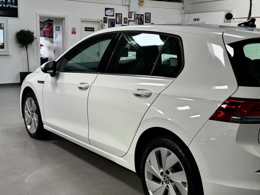 USED 2020 VOLKSWAGEN GOLF 2.0 STYLE TDI DSG 5d 148 BHP 17" ALLOYS+F/R PARK+SAT NAV