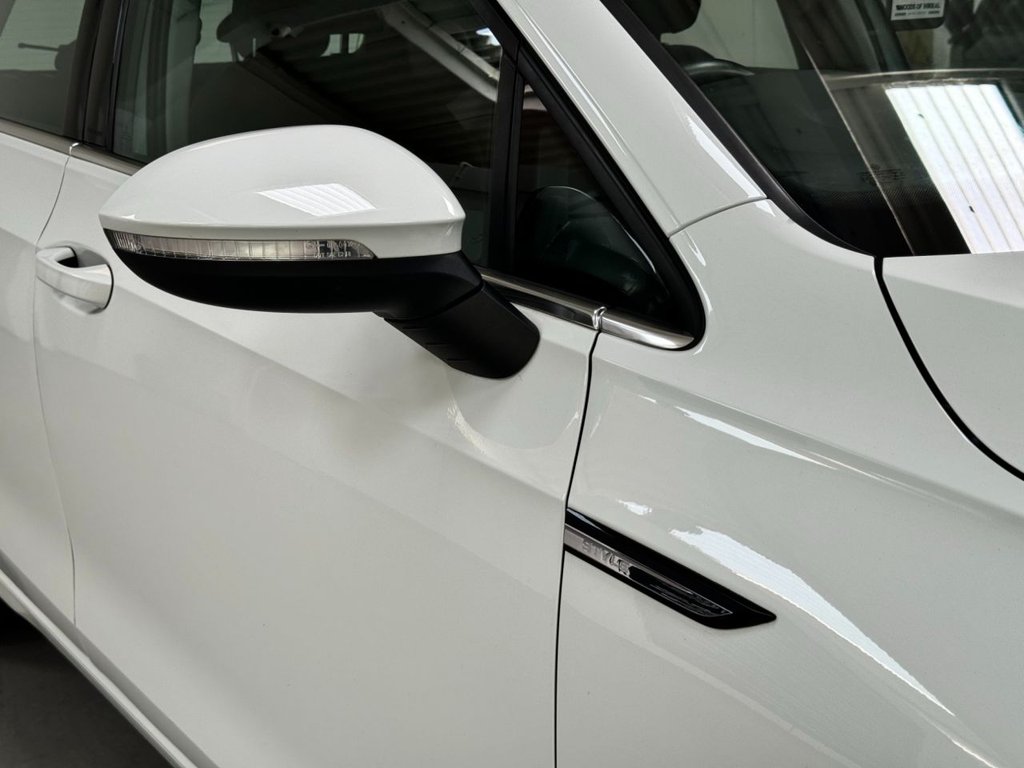 USED 2020 VOLKSWAGEN GOLF 2.0 STYLE TDI DSG 5d 148 BHP 17" ALLOYS+F/R PARK+SAT NAV