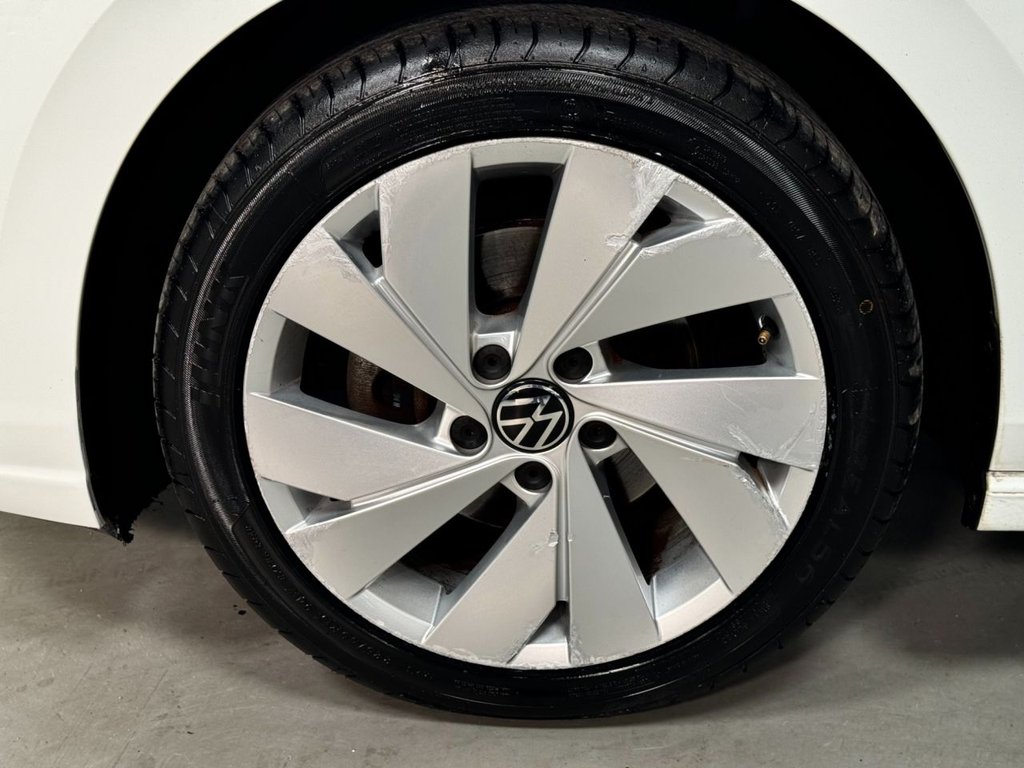 USED 2020 VOLKSWAGEN GOLF 2.0 STYLE TDI DSG 5d 148 BHP 17" ALLOYS+F/R PARK+SAT NAV