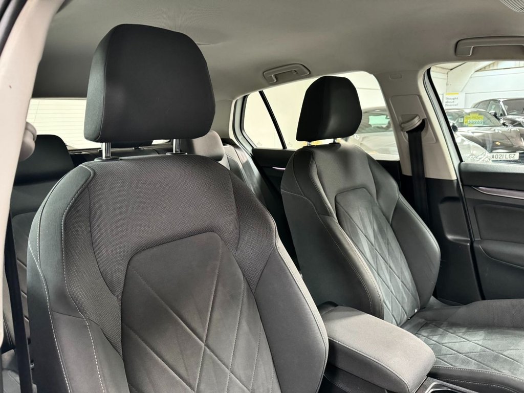 USED 2020 VOLKSWAGEN GOLF 2.0 STYLE TDI DSG 5d 148 BHP 17" ALLOYS+F/R PARK+SAT NAV