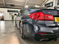 USED 2018 18 BMW 5 SERIES 3.0 540I XDRIVE M SPORT 4d 335 BHP 19"ALLOYS+COMFORT PACK+REV CAM