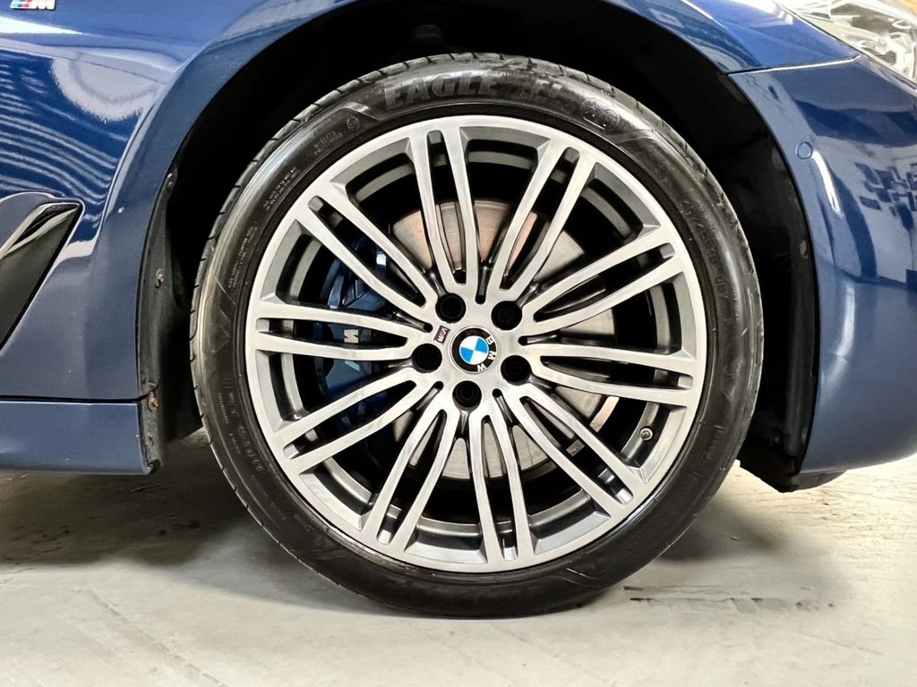 USED 2018 18 BMW 5 SERIES 3.0 540I XDRIVE M SPORT 4d 335 BHP 19"ALLOYS+COMFORT PACK+REV CAM