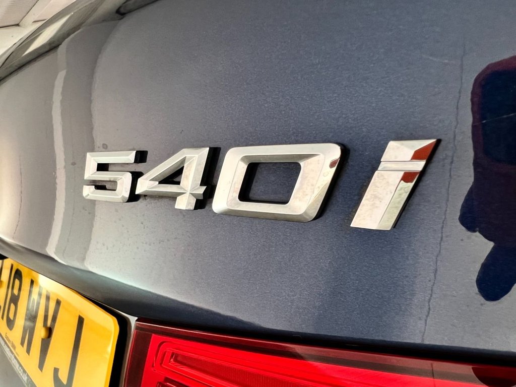 USED 2018 18 BMW 5 SERIES 3.0 540I XDRIVE M SPORT 4d 335 BHP 19"ALLOYS+COMFORT PACK+REV CAM