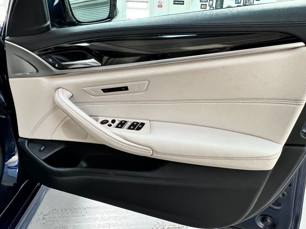 USED 2018 18 BMW 5 SERIES 3.0 540I XDRIVE M SPORT 4d 335 BHP 19"ALLOYS+COMFORT PACK+REV CAM