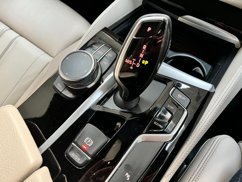 USED 2018 18 BMW 5 SERIES 3.0 540I XDRIVE M SPORT 4d 335 BHP 19"ALLOYS+COMFORT PACK+REV CAM