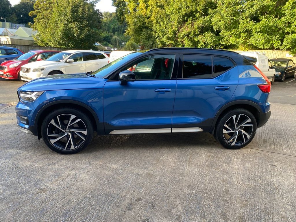USED 2019 69 VOLVO XC40 2.0 T5 R-DESIGN PRO AWD 5d 245 BHP 